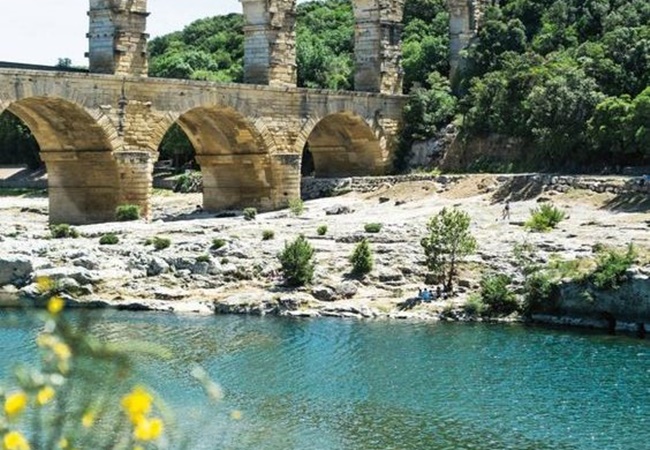 Pont-du-Gard-564x450